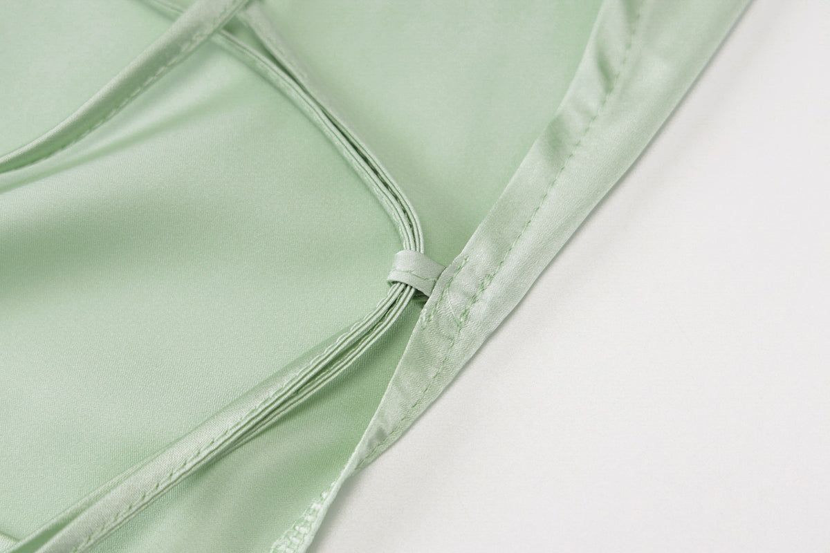 Robe satin vert sauge