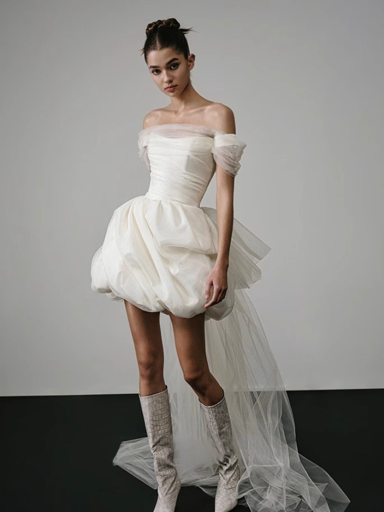 Robe de mariée courte satin