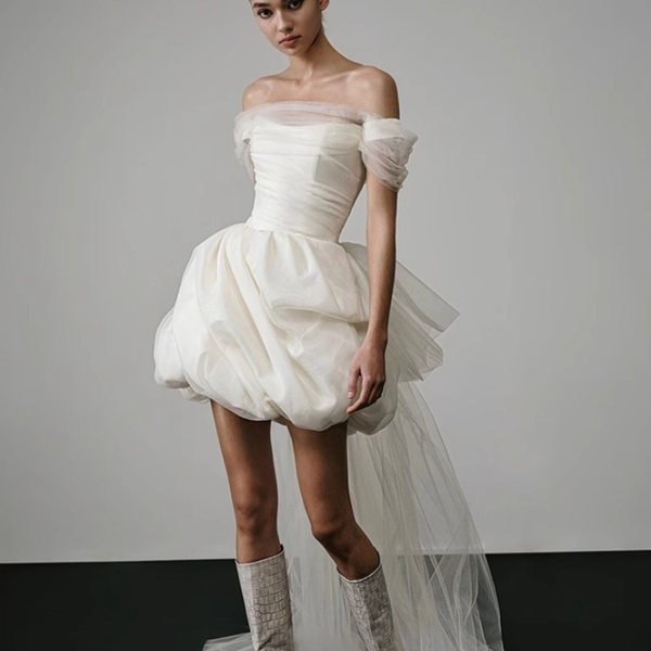 Robe de mariée courte satin