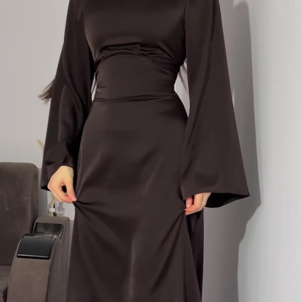 Robe satin manches longues