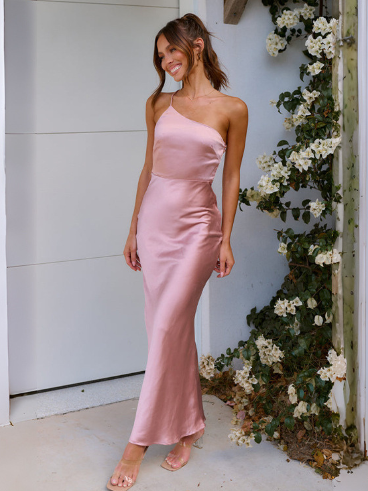 Robe satin rose