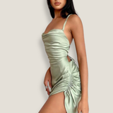 Robe satin vert sauge court