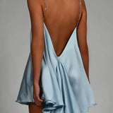 Robe courte satinée bleu ciel dos