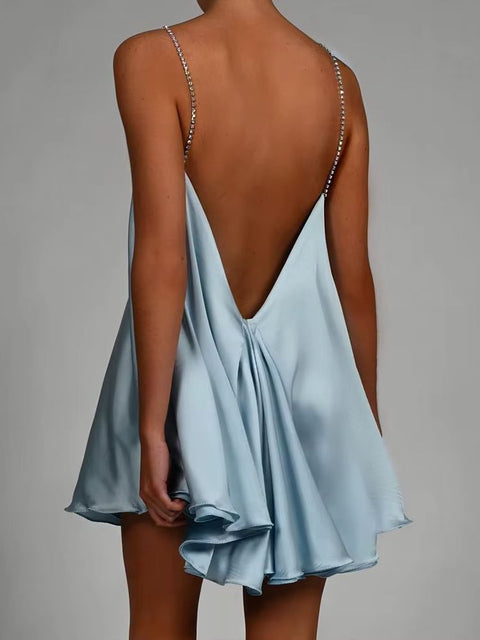 Robe courte satinée bleu ciel dos