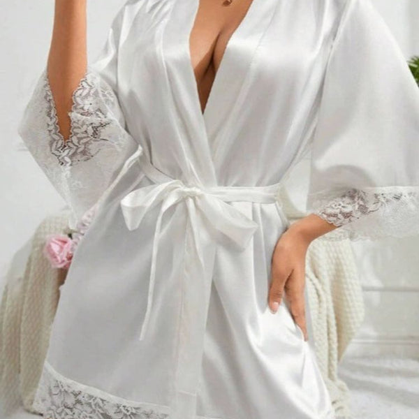 Robe de chambre satin dentelle