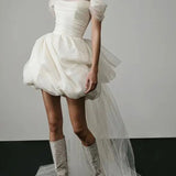 Robe de mariée courte satin