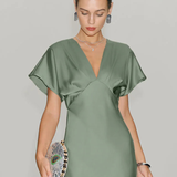 Robe demoiselle d'honneur vert sauge satin zoom