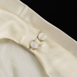 Robe de soirée courte en satin detail