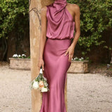 Robe en satin rose