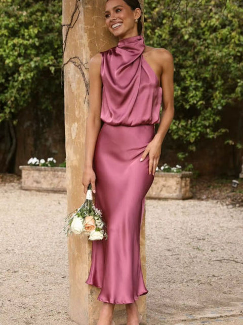 Robe en satin rose