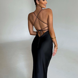 Robe longue satinée à bretelles noir dos
