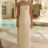 Robe satin dos nu couleur beige